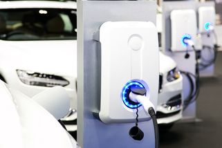 Elektromobily za deset let vytvoří díru v rozpočtu. Čím ji zalepit? - Seznam Zprávy